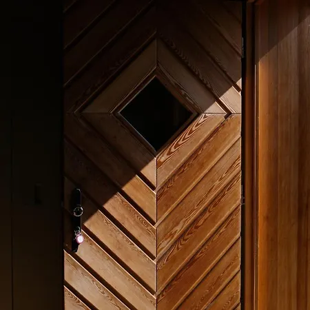 Design & Pool In Famous Wine Region Chalet *
